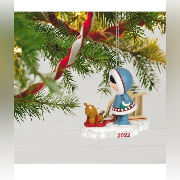 Hallmark Frosty Friends 43rd in Series Keepsake Ornament - Picture 6 of 12